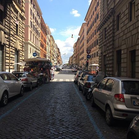 Casa Vacanza Colosseo Rzym Zewnętrze zdjęcie