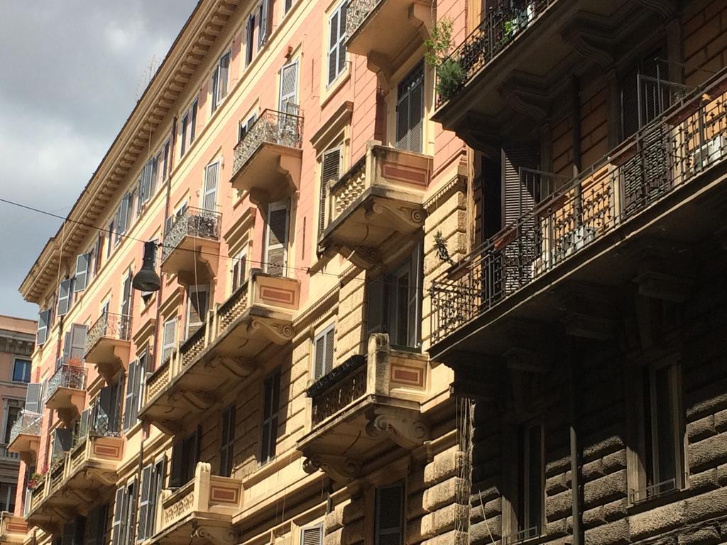 Casa Vacanza Colosseo Rzym Zewnętrze zdjęcie